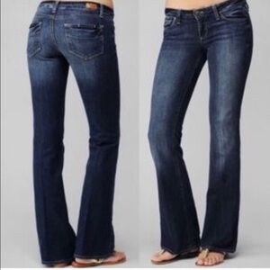 PAIGE Laurel Canyon Jeans Women Size 32 Blue Denim Bootcut Stretch Distressed